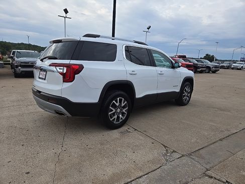 Used 2023 GMC Acadia SLT image 5