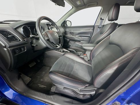 Used 2024 Mitsubishi Outlander Sport AWD image 13