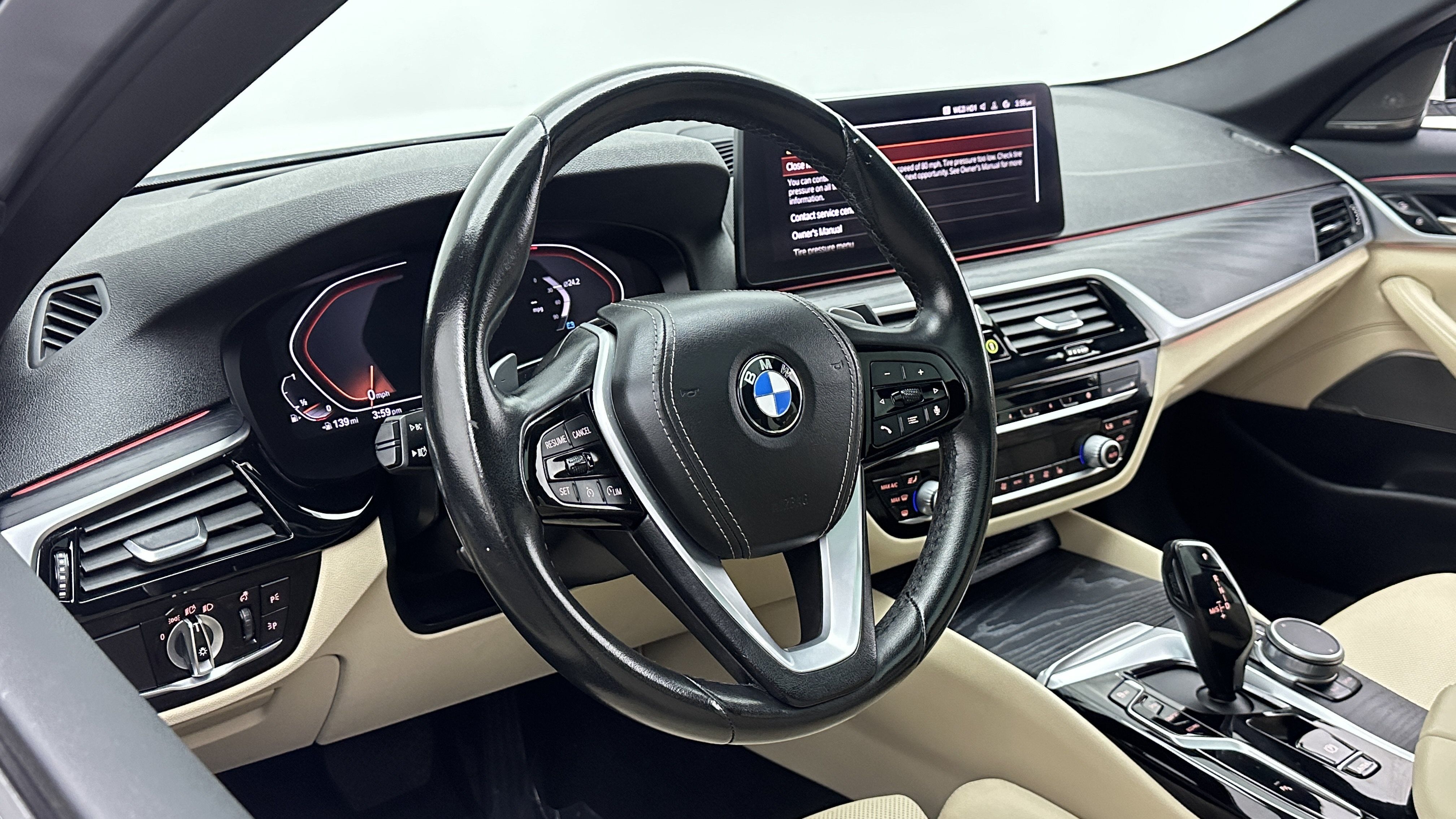 Used 2022 BMW 530i RWD image 11