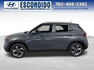 New 2026 Hyundai Venue SEL video 2