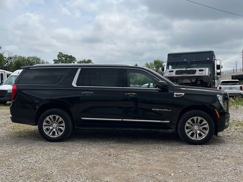 Used 2025 GMC Yukon XL Denali AWD/4WD image 10