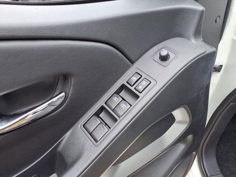 New 2026 Nissan Frontier SV image 10