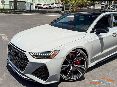 Used 2022 Audi RS 7 Sportback w/ Black Optic Package AWD/4WD image 9