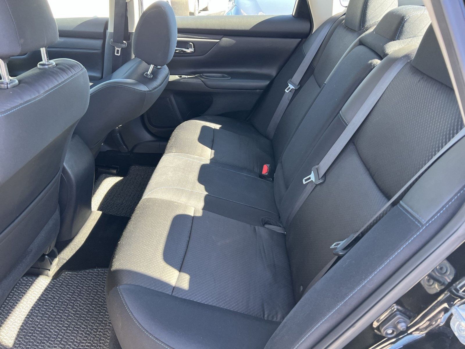 Used 2018 Nissan Altima 2.5 SR FWD image 24