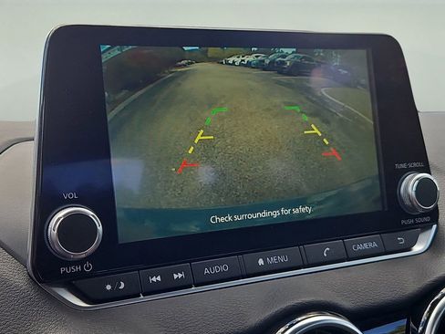 New 2025 Nissan Sentra SR FWD image 5