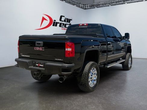 Used 2018 GMC Sierra 2500 Denali w/ Duramax Plus Package AWD/4WD image 7