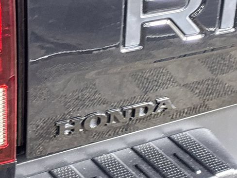 Used 2025 Honda Ridgeline Black Edition image 25