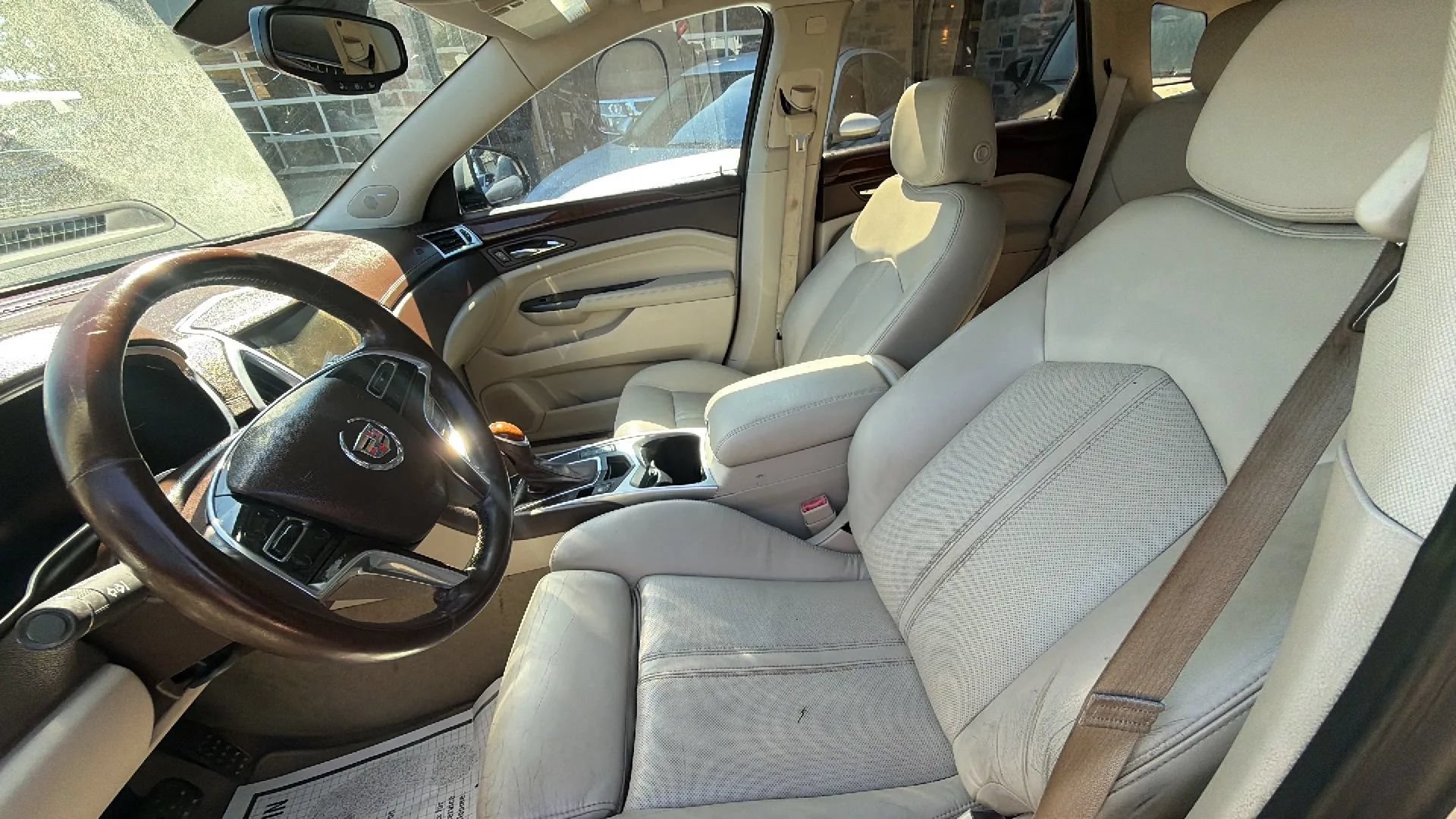 Used 2015 Cadillac SRX Luxury w/ Driver Awareness Package FWD image 8