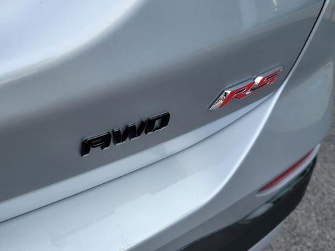 Certified 2022 Chevrolet Equinox RS w/ LPO, Floor Liner Package image 6