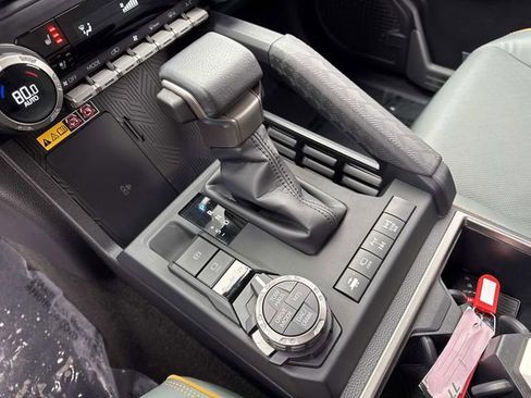 Used 2025 Toyota 4Runner Trailhunter image 23