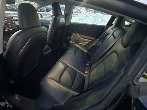 Used 2020 Tesla Model 3 Standard Range image 23