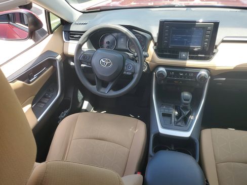 Used 2022 Toyota RAV4 XLE image 18