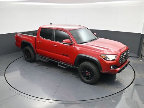 Used 2022 Toyota Tacoma TRD Off-Road image 26