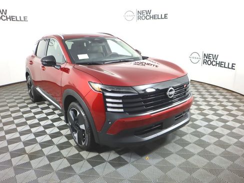 New 2026 Nissan Kicks SR w/ SR Premium Package image 3