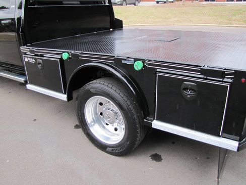 Used 2024 RAM 4500 SLT w/ Quick Order Package 2YG SLT image 37