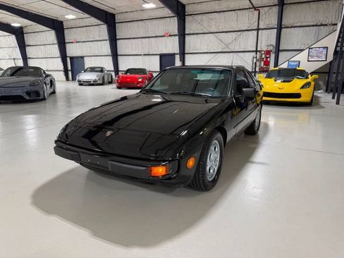 Used 1988 Porsche 924 S RWD image 67