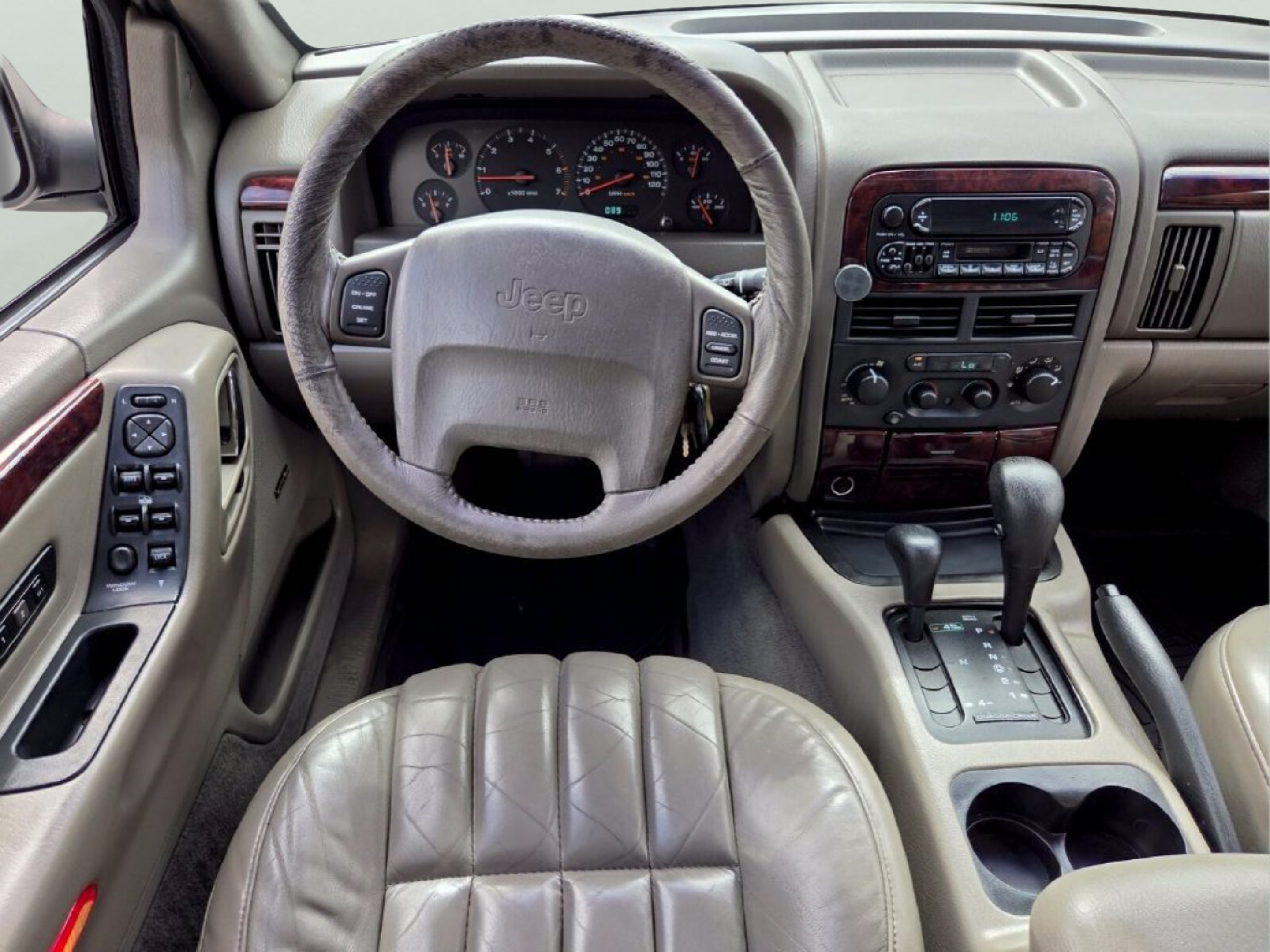 Used 2000 Jeep Grand Cherokee Limited AWD/4WD image 12