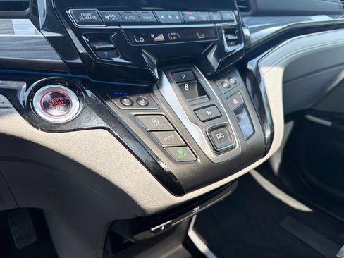 Certified 2024 Honda Odyssey Elite image 37