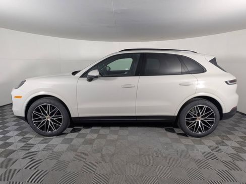 New 2026 Porsche Cayenne image 2