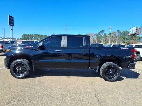 Used 2022 Chevrolet Silverado 1500 Custom Trail Boss w/ Midnight Edition image 1