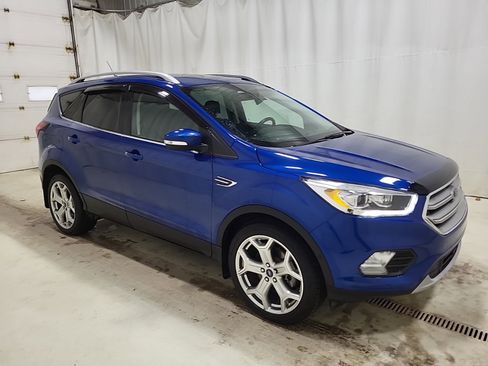 Used 2019 Ford Escape Titanium image 4