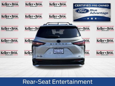 Used 2025 Toyota Sienna XSE w/ XSE Plus Package image 6
