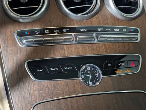 Used 2021 Mercedes-Benz C 300 4MATIC Sedan image 33