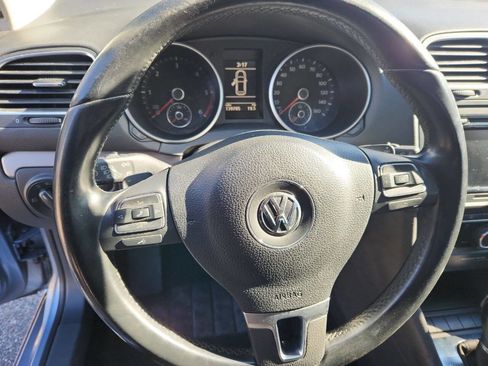 Used 2011 Volkswagen Golf TDI image 13