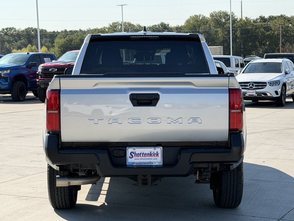Used 2025 Toyota Tacoma SR RWD image 5