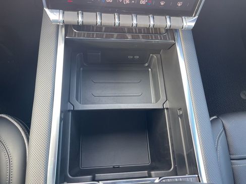 Used 2024 GMC Sierra EV Denali image 27