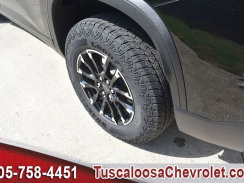 Certified 2026 Chevrolet Traverse Z71 w/ Driver Confidence Package AWD/4WD image 18