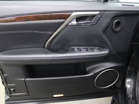 Used 2019 Lexus RX 450h AWD image 13