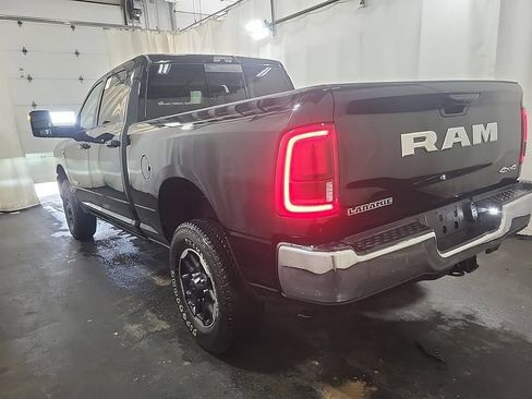 Used 2025 RAM 2500 Laramie AWD/4WD image 2