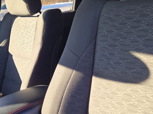 Used 2025 Dodge Durango GT image 23