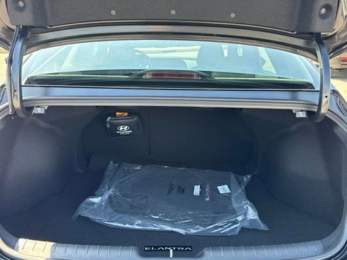 New 2026 Hyundai Elantra SEL Sport Premium FWD image 10