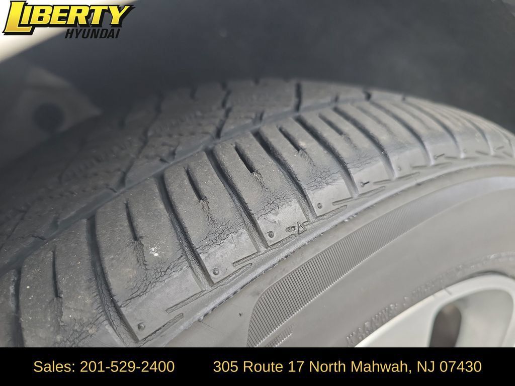Used 2018 Honda Accord EX-L image 28