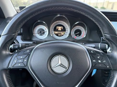 Used 2015 Mercedes-Benz GLK 350 2WD image 23