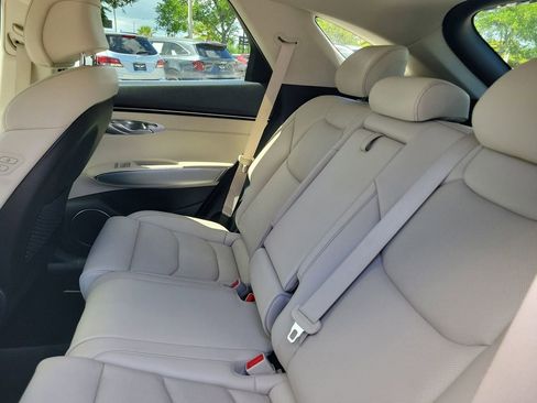 Certified 2023 Genesis GV70 2.5T w/ Select Package AWD/4WD image 16
