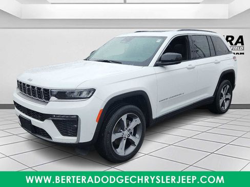 New 2026 Jeep Grand Cherokee Limited w/ Luxury Tech Group II AWD/4WD image 2
