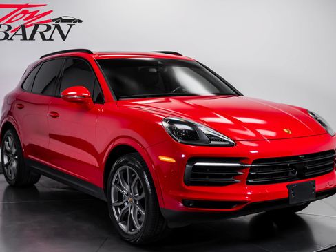 Used 2023 Porsche Cayenne AWD/4WD image 7