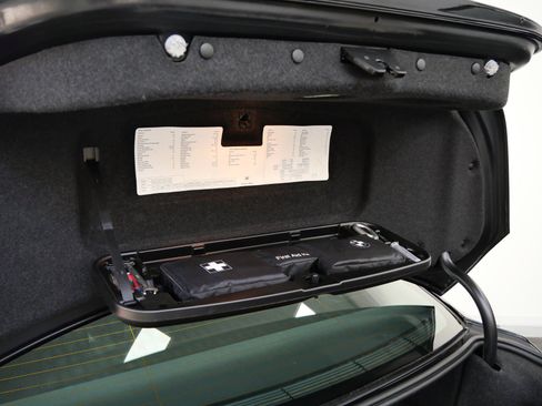 Used 2006 BMW M5 RWD image 38