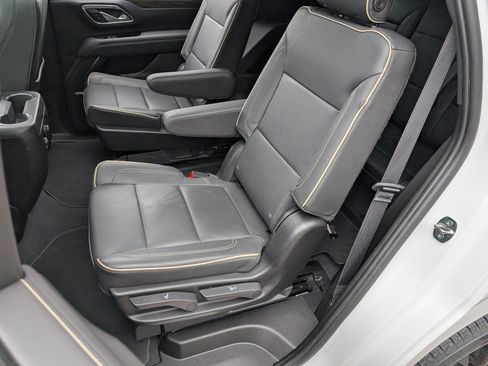 Used 2023 Chevrolet Tahoe Premier RWD image 18
