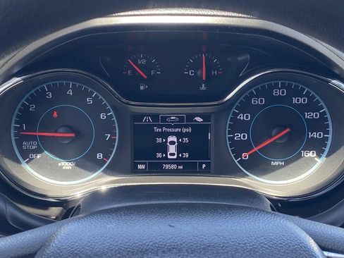 Used 2017 Chevrolet Cruze LT FWD image 29