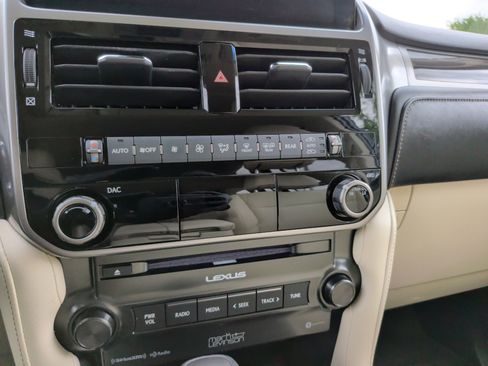 Used 2022 Lexus GX 460 Premium image 18