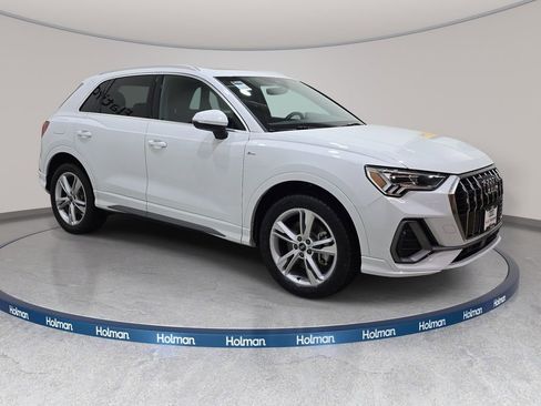 Used 2021 Audi Q3 2.0T Premium Plus w/ Premium Plus Package AWD/4WD image 5