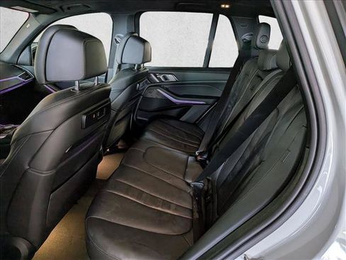 Used 2019 BMW X5 xDrive40i w/ Luxury Seating Package AWD/4WD image 19