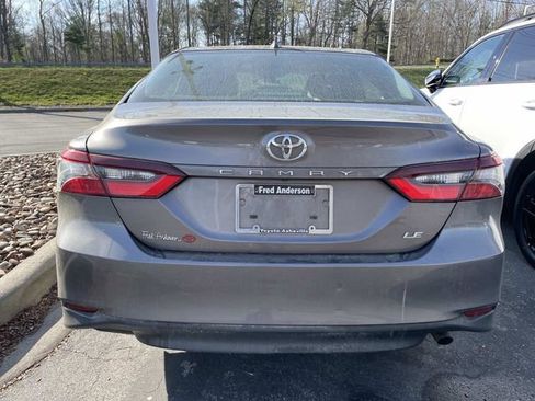 Used 2021 Toyota Camry LE image 3