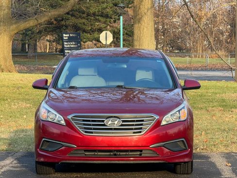 Used 2016 Hyundai Sonata SE FWD image 9