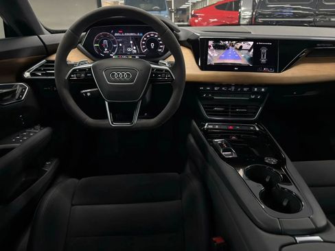 Used 2022 Audi e-tron GT Premium Plus AWD/4WD image 46