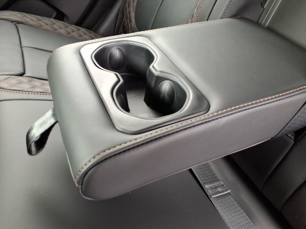 New 2027 Jeep Grand Cherokee Summit AWD/4WD image 17